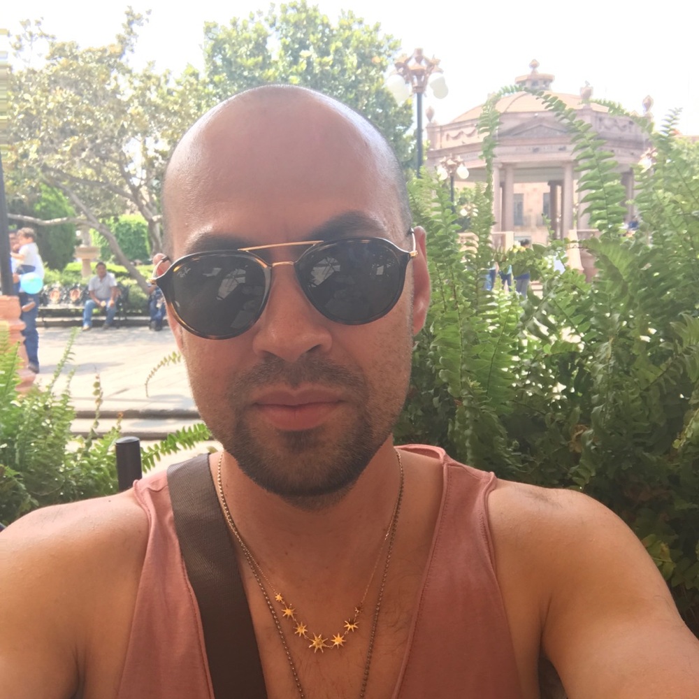 Meet your Posher, Alejandro